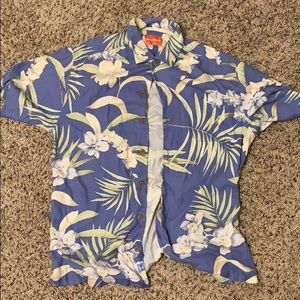 Tommy Bahama casual button down / great for beach